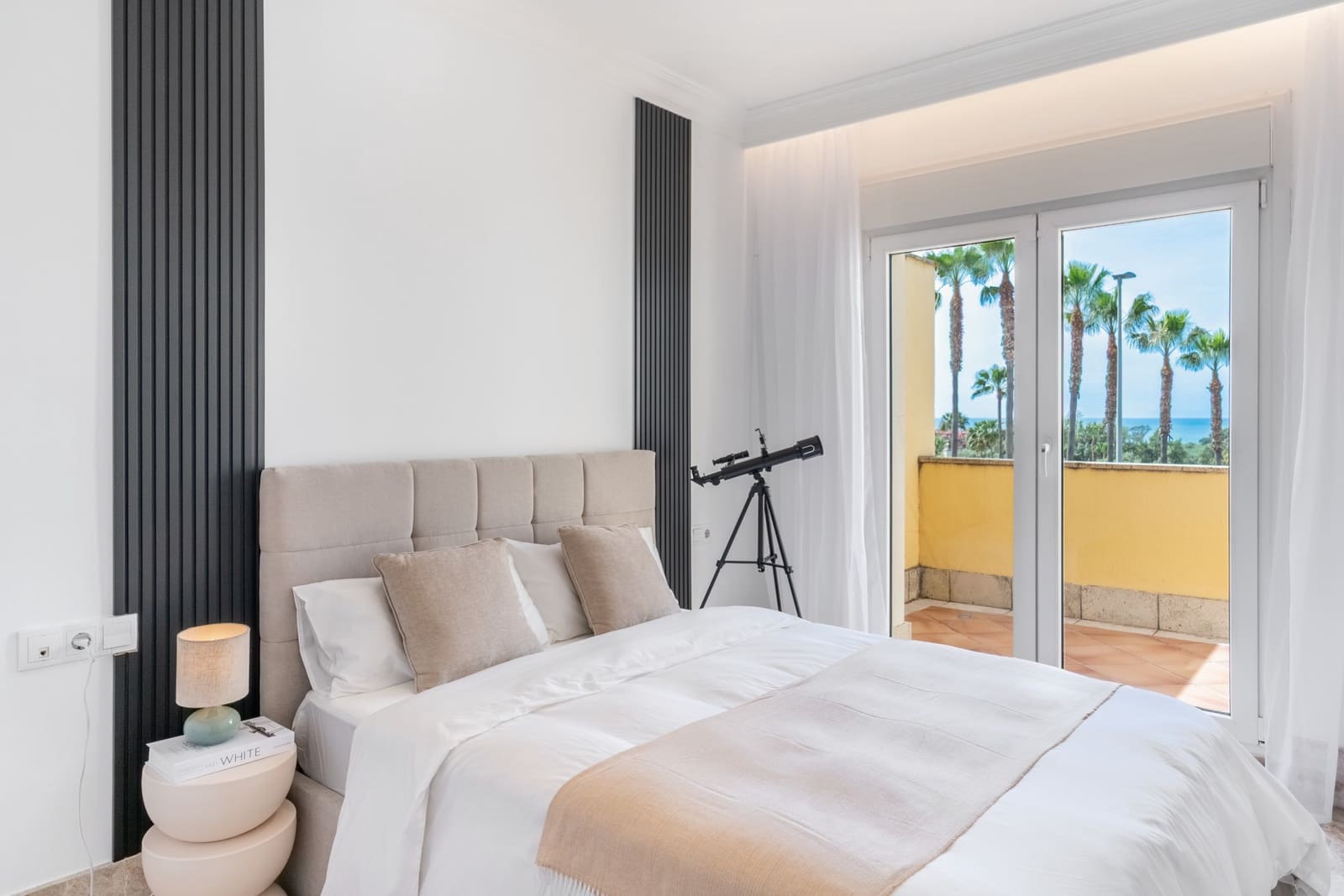 4 bedroom Semi-detached Villa for sale in Marbella with pool garage - € 1,485,000 (Ref: 9806301)