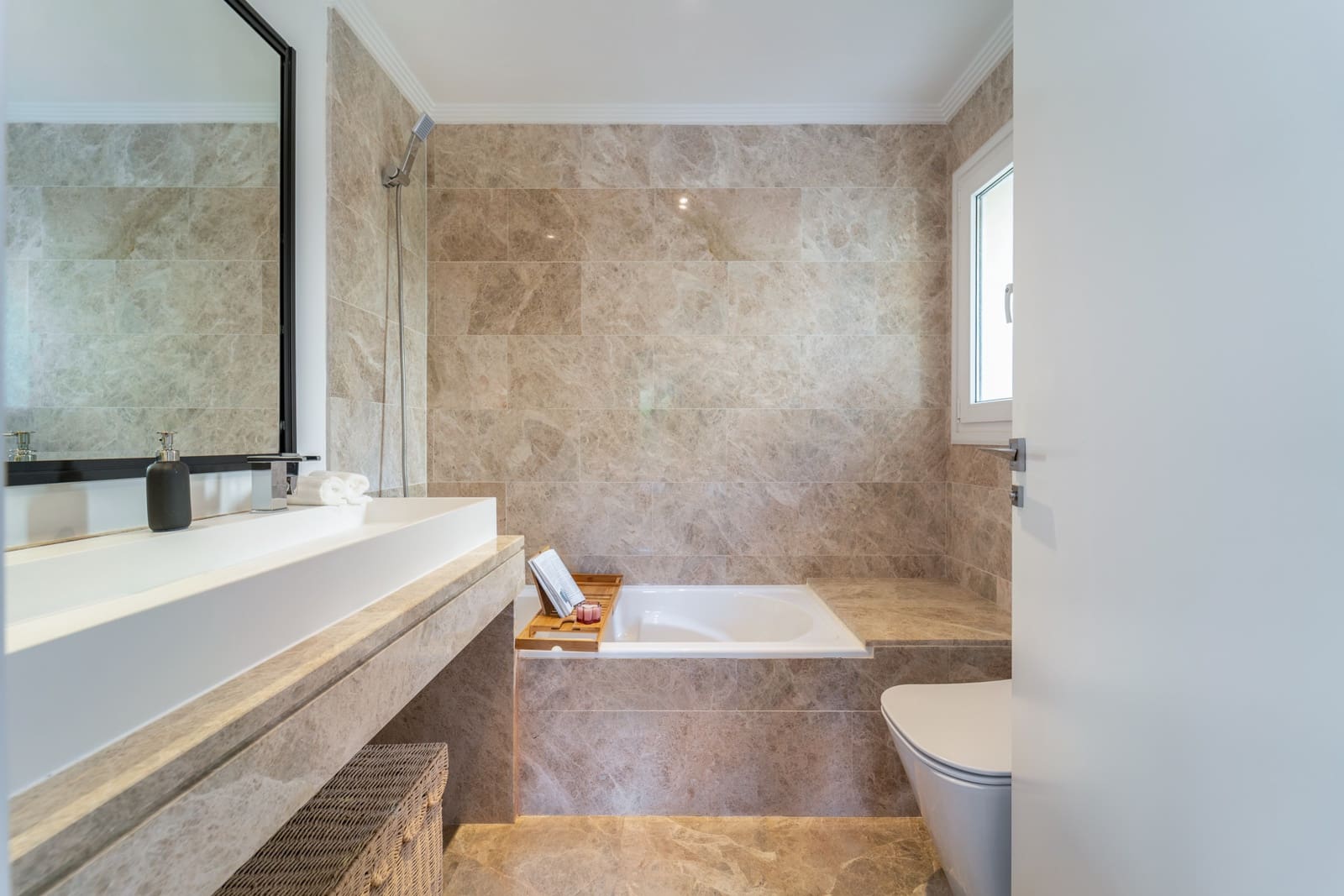 4 bedroom Semi-detached Villa for sale in Marbella with pool garage - € 1,485,000 (Ref: 9806301)