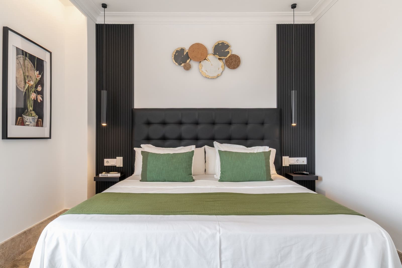 4 bedroom Semi-detached Villa for sale in Marbella with pool garage - € 1,495,000 (Ref: 9806301)