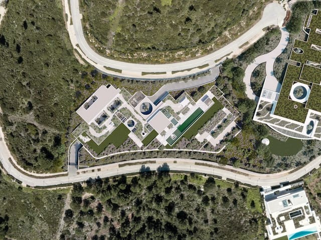8 sypialnia Willa na sprzedaż w Sotogrande, San Roque z basenem garażem - 24 000 000 € (Ref: 9811419)