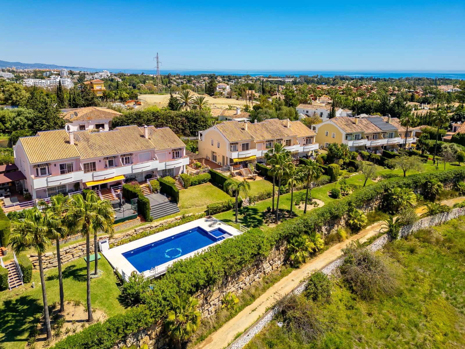 3 bedroom Townhouse for sale in Atalaya-Isdabe with pool garage - € 795,000 (Ref: 9811420)