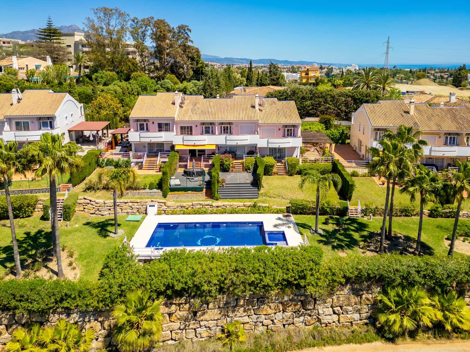 3 bedroom Townhouse for sale in Atalaya-Isdabe with pool garage - € 795,000 (Ref: 9811420)