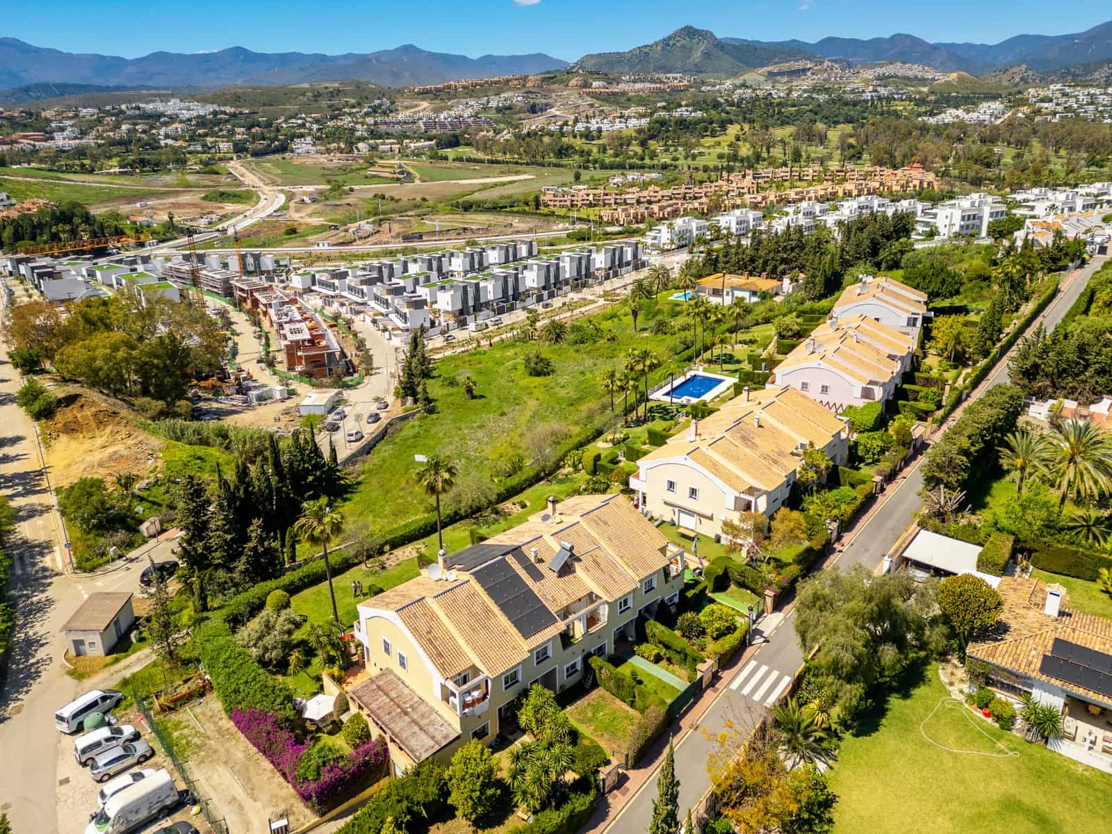 3 bedroom Townhouse for sale in Atalaya-Isdabe with pool garage - € 795,000 (Ref: 9811420)