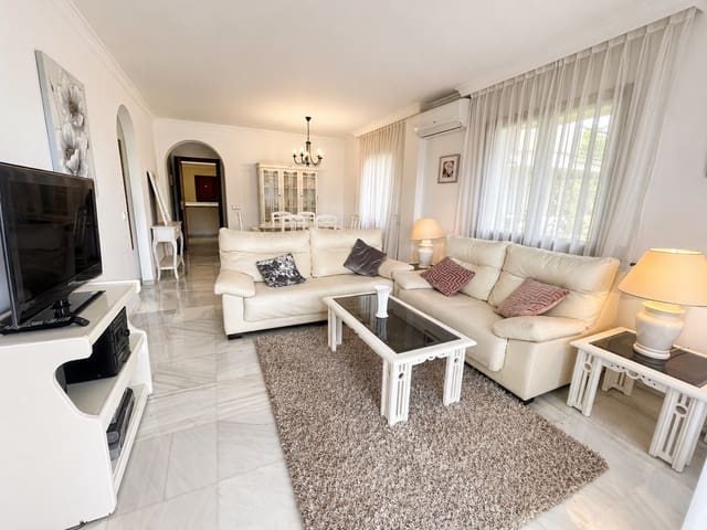 2 soveværelse Lejlighed til leje i Nueva Andalucia, Marbella med swimmingpool garage - € 1.950 (Ref: 9816239)