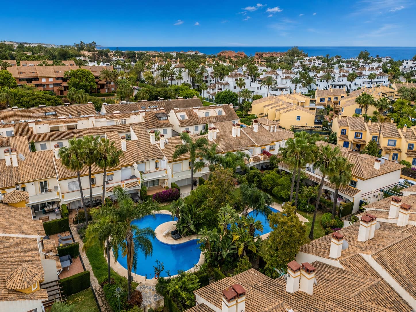 3 soverom Hus til salgs i Marbella med svømmebasseng garasje - € 790 000 (Ref: 9820261)