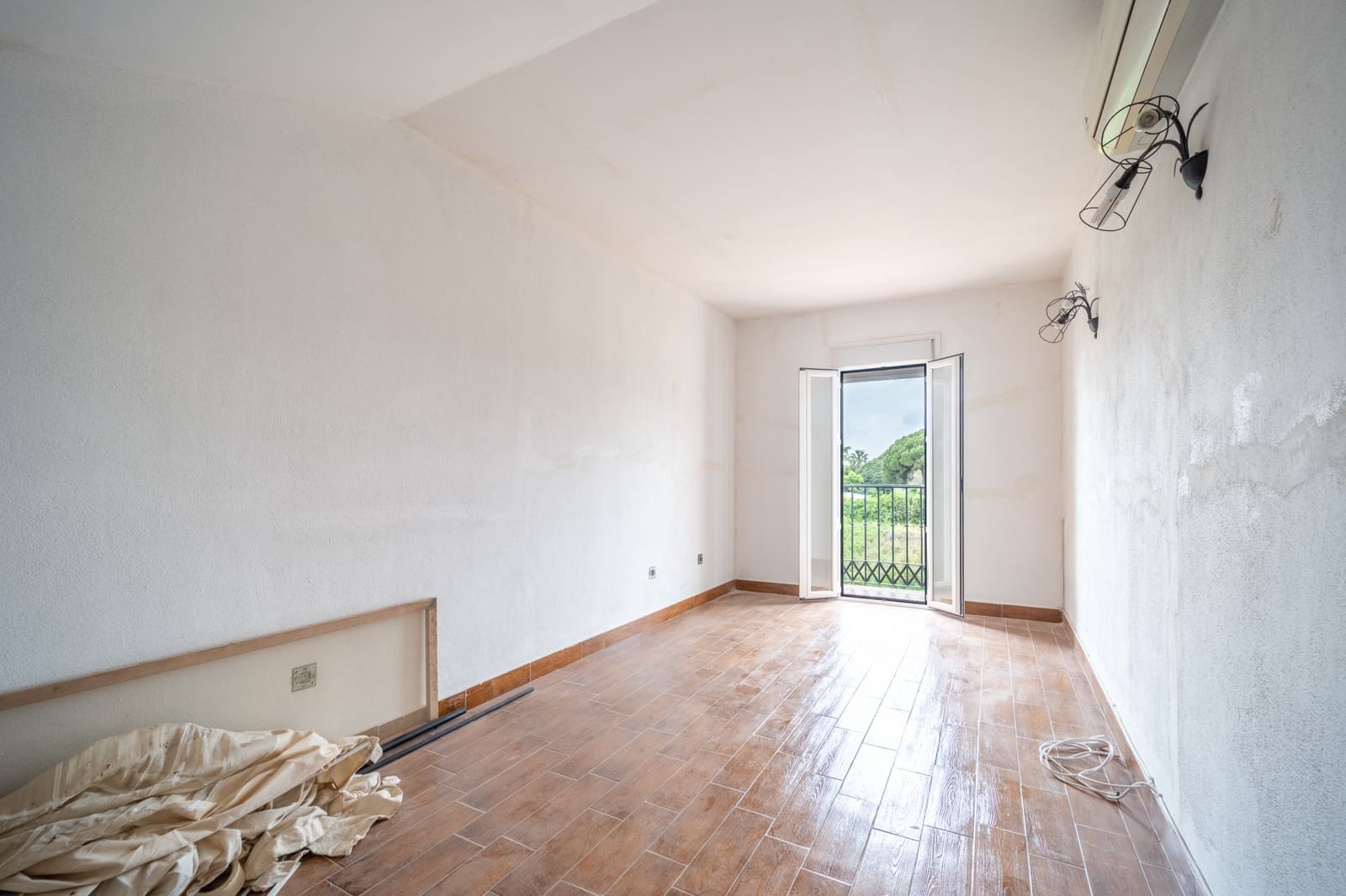 3 soverom Hus til salgs i Marbella med svømmebasseng garasje - € 790 000 (Ref: 9820261)