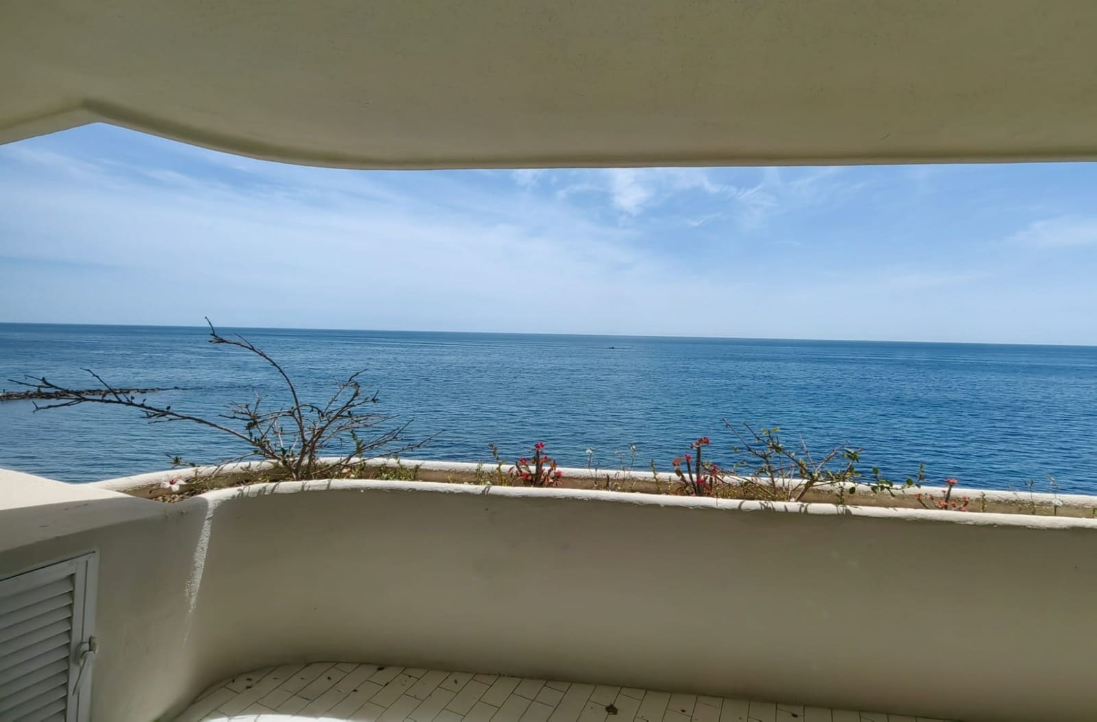 3 soveværelse Lejlighed til leje i Marbella med swimmingpool garage - € 3.500 (Ref: 9823583)