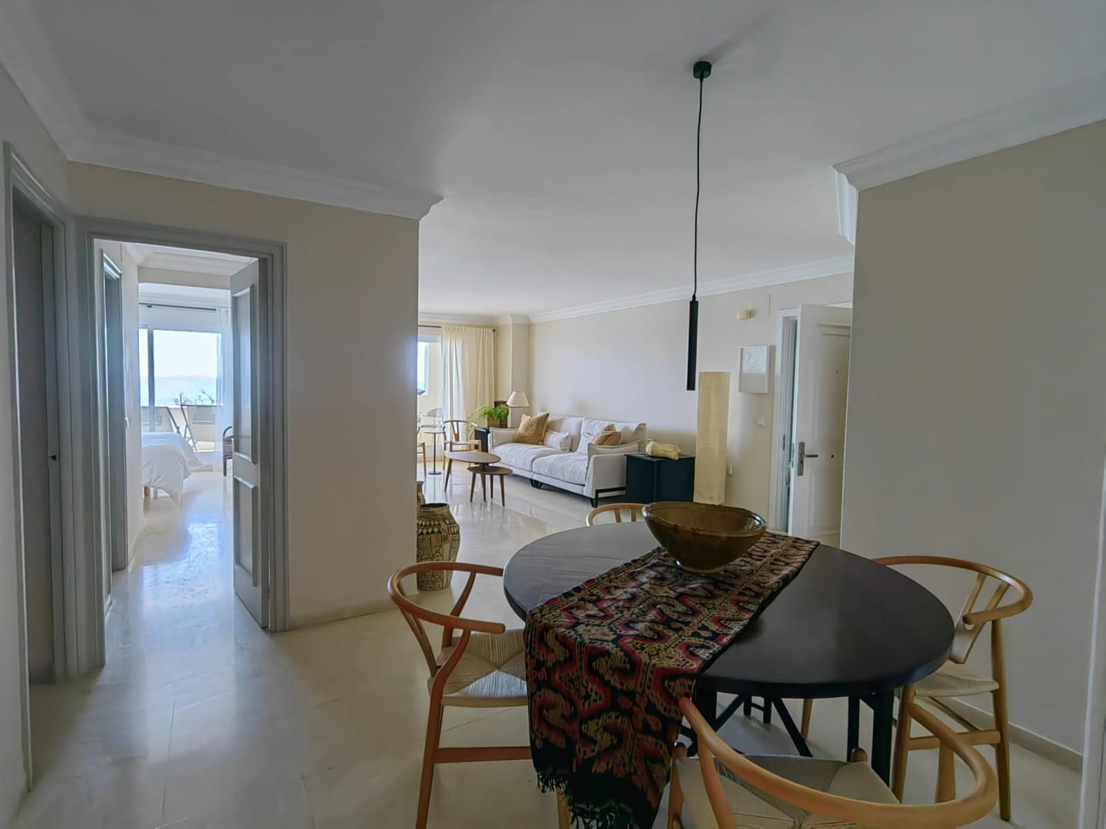 3 soveværelse Lejlighed til leje i Marbella med swimmingpool garage - € 3.500 (Ref: 9823583)