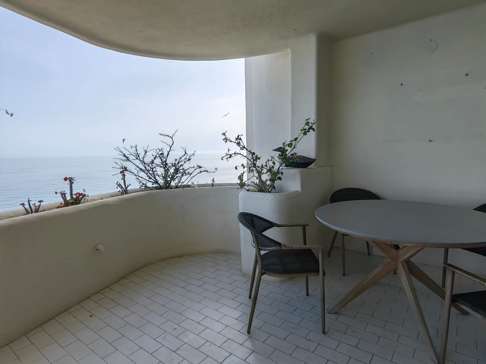 3 soveværelse Lejlighed til leje i Marbella med swimmingpool garage - € 3.500 (Ref: 9823583)