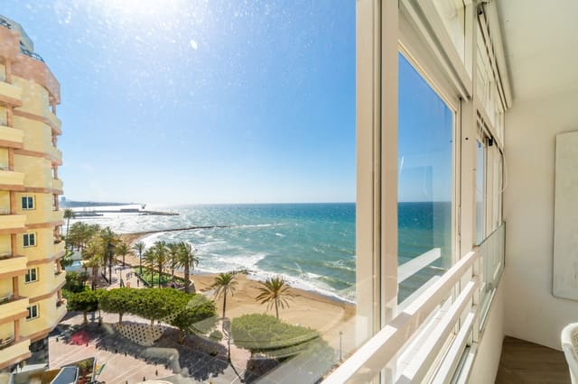 Appartement de 3 chambres à louer à Marbella avec piscine garage - 3 500 € (Ref: 9823583)