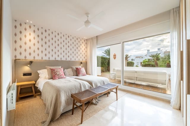 Apartamento de 3 habitaciones en Marbella en alquiler vacacional con piscina garaje - 6.000 € (Ref: 9824140)