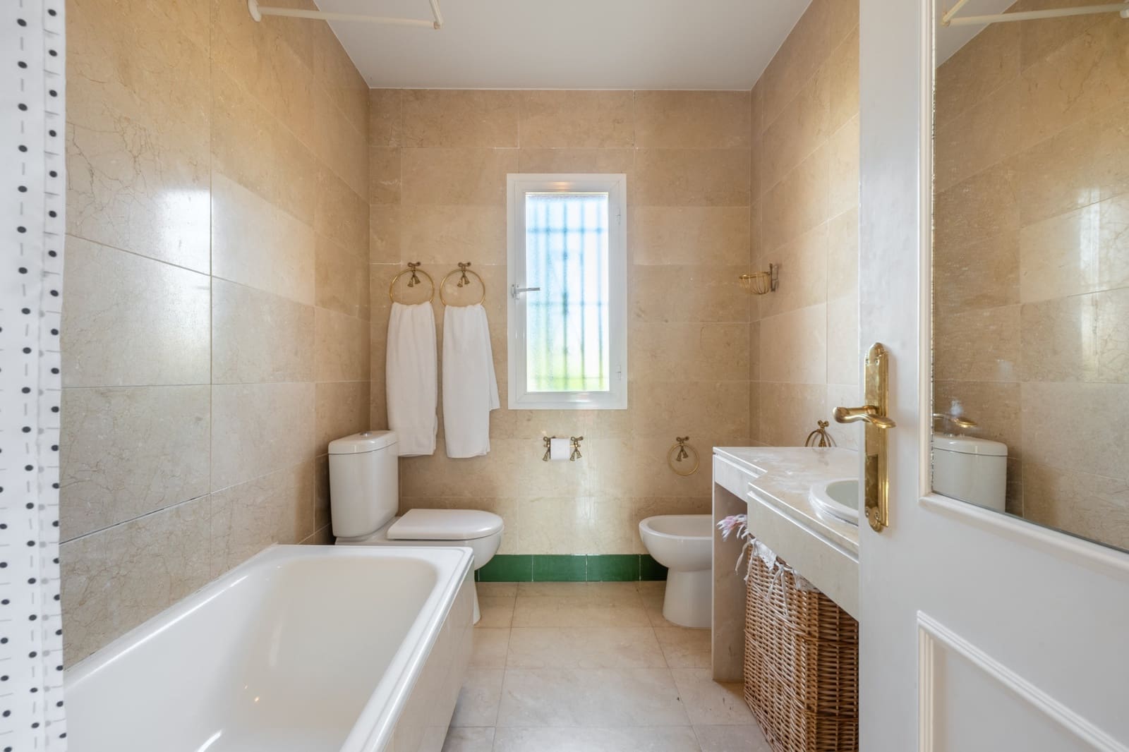 4 slaapkamer Villa te koop in San Pedro de Alcantara met zwembad garage - € 1.850.000 (Ref: 9824807)