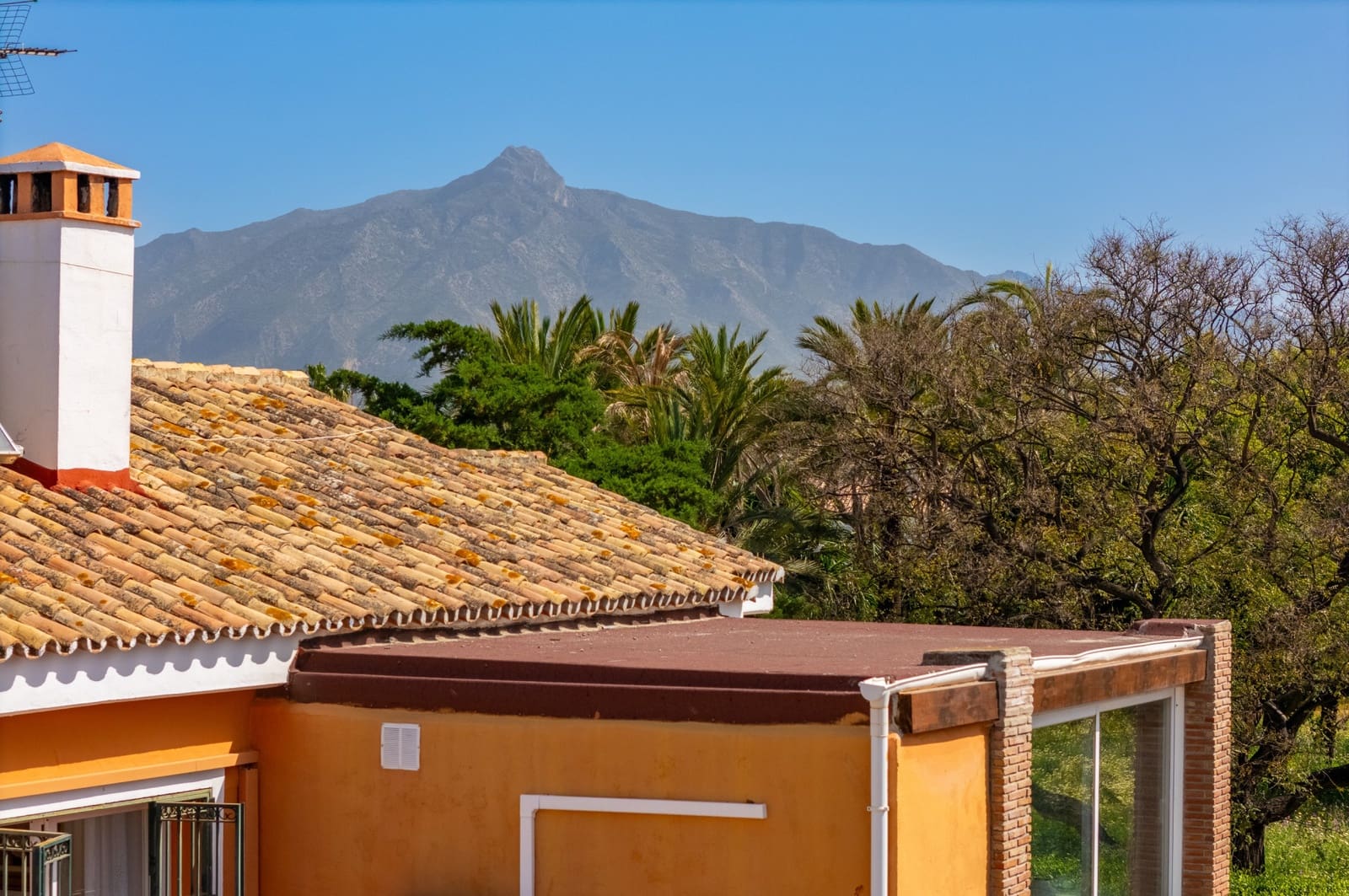 4 slaapkamer Villa te koop in San Pedro de Alcantara met zwembad garage - € 1.850.000 (Ref: 9824807)