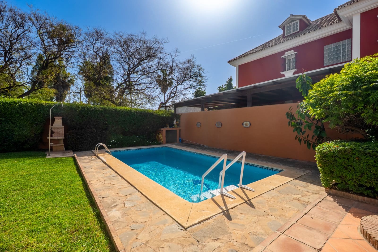 4 slaapkamer Villa te koop in San Pedro de Alcantara met zwembad garage - € 1.850.000 (Ref: 9824807)