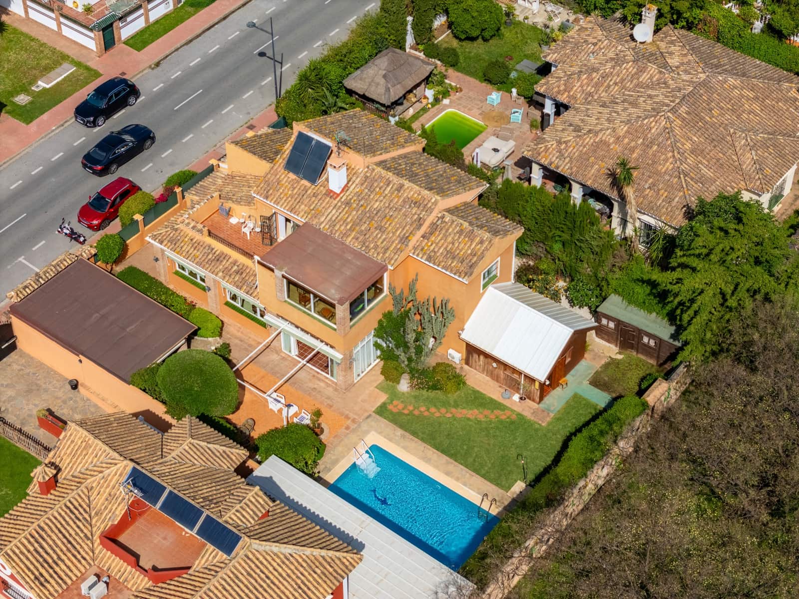 4 slaapkamer Villa te koop in San Pedro de Alcantara met zwembad garage - € 1.850.000 (Ref: 9824807)