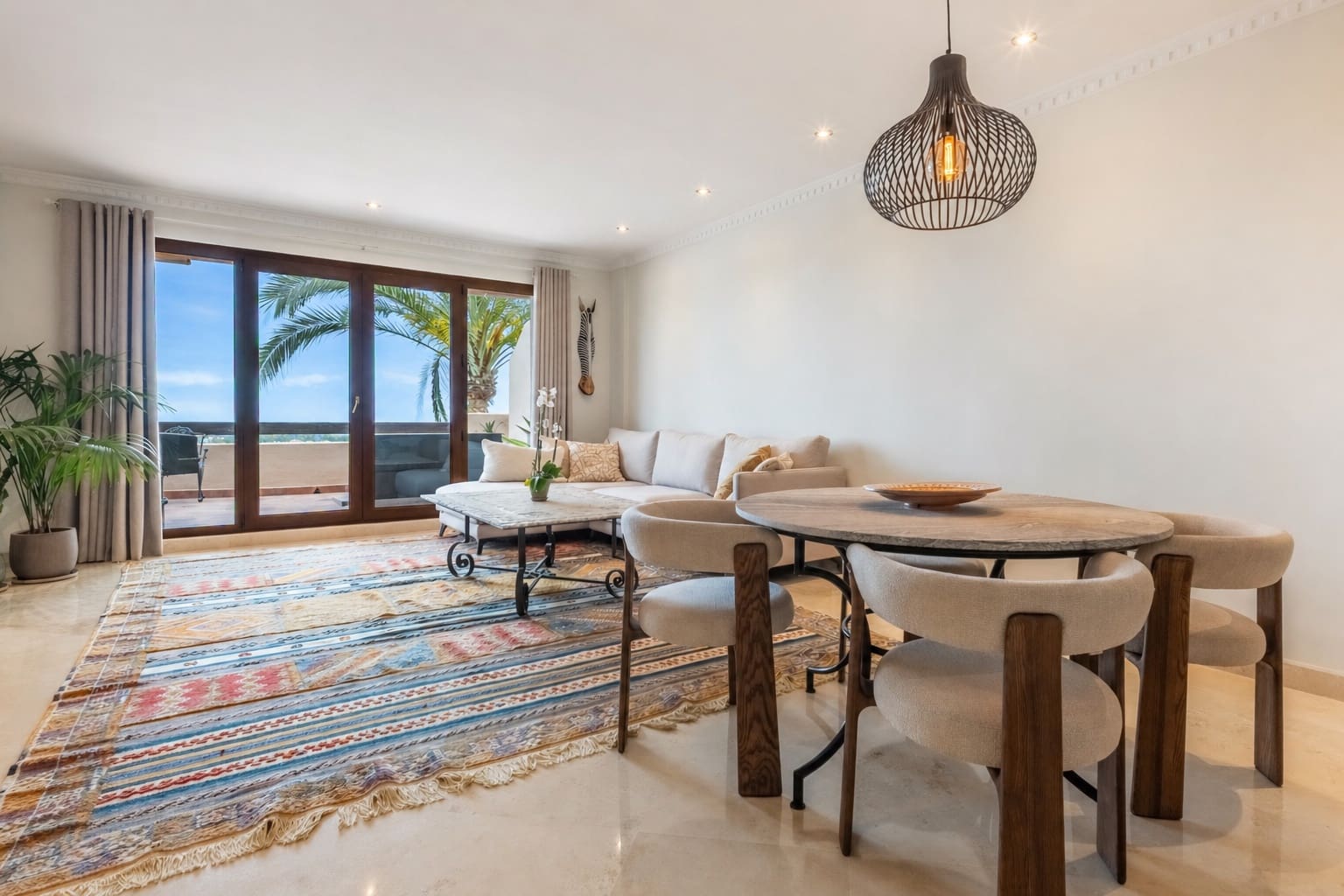 3 bedroom Penthouse for sale in El Paraiso with pool garage - € 1,595,000 (Ref: 9831084)