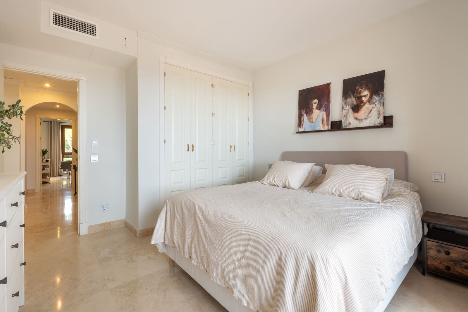 3 bedroom Penthouse for sale in El Paraiso with pool garage - € 1,595,000 (Ref: 9831084)