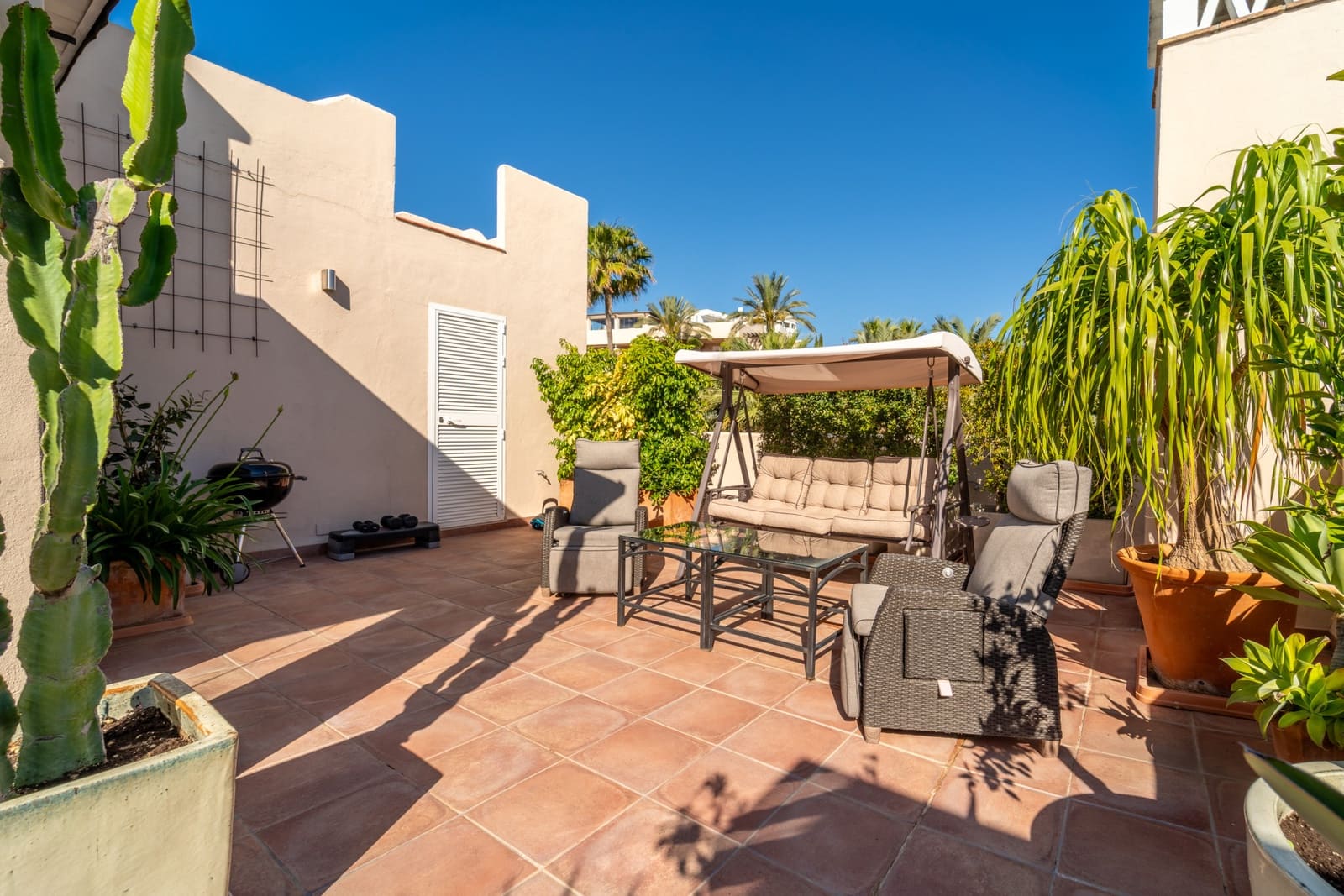 3 soveværelse Penthouse til salg i El Paraiso med swimmingpool garage - € 1.595.000 (Ref: 9831084)