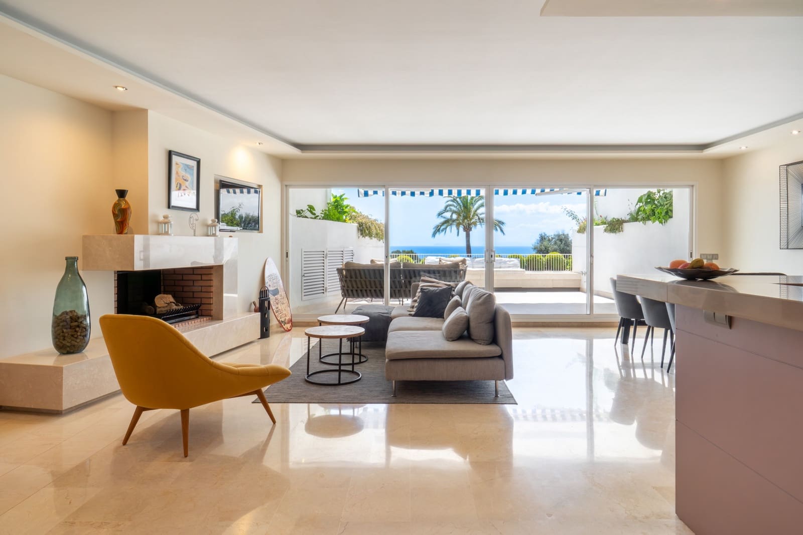 2 soveværelse Lejlighed til leje i Marbella med swimmingpool garage - € 4.000 (Ref: 9832285)