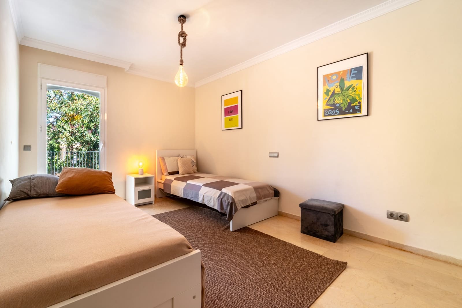 2 soveværelse Lejlighed til leje i Marbella med swimmingpool garage - € 4.000 (Ref: 9832285)