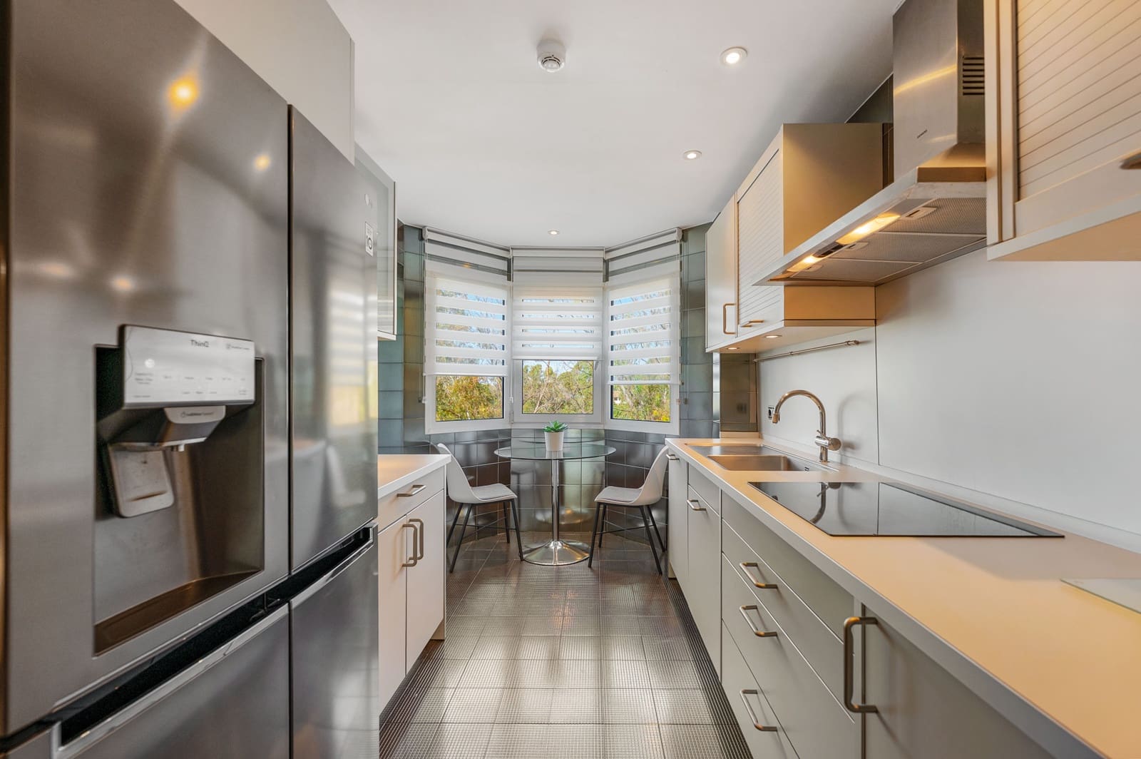 3 bedroom Apartment for sale in Marbella with pool garage - € 2,300,000 (Ref: 9833507)