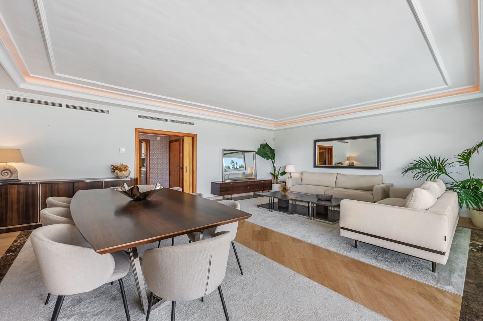 3 bedroom Apartment for sale in Marbella with pool garage - € 2,300,000 (Ref: 9833507)