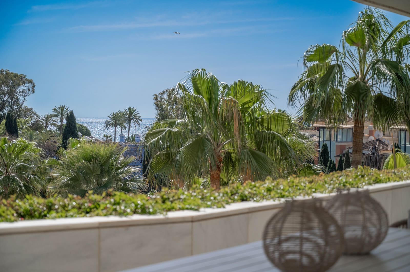 3 bedroom Apartment for sale in Marbella with pool garage - € 2,300,000 (Ref: 9833507)