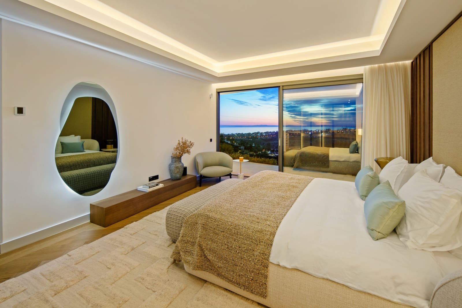 4 soverom Villa til salgs i Marbella med svømmebasseng garasje - € 6 500 000 (Ref: 9833508)