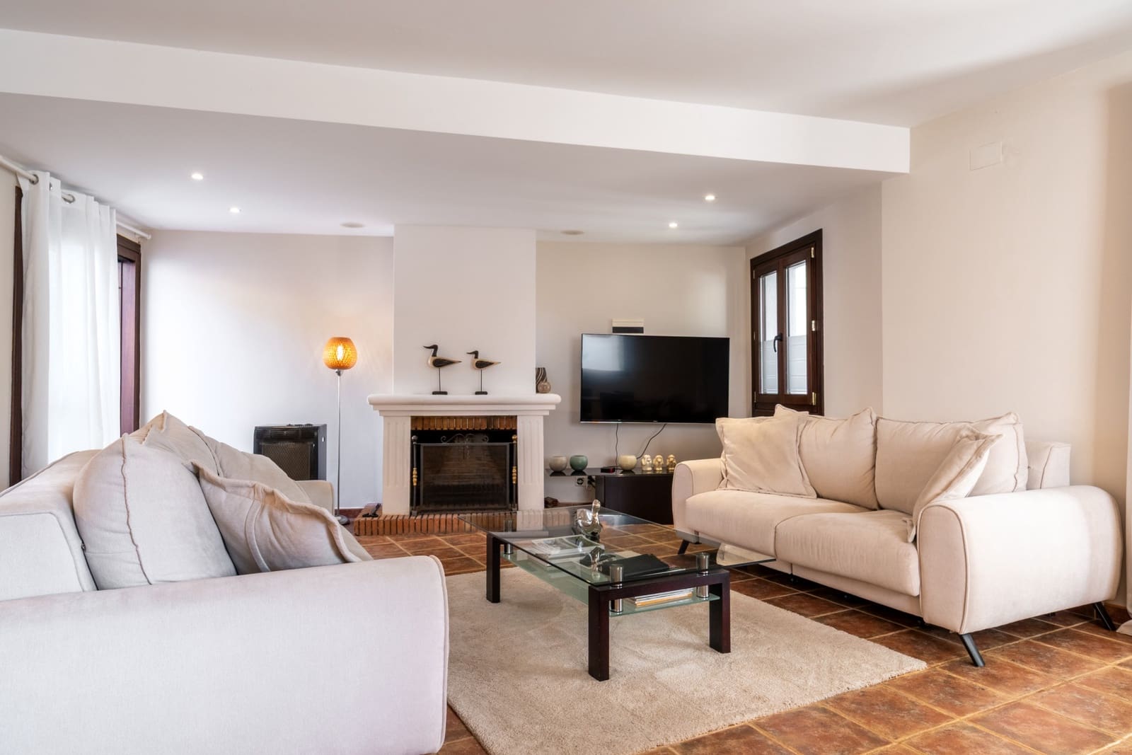 3 soveværelse Semi-Rækkehus til salg i Estepona med swimmingpool garage - € 749.000 (Ref: 9836216)