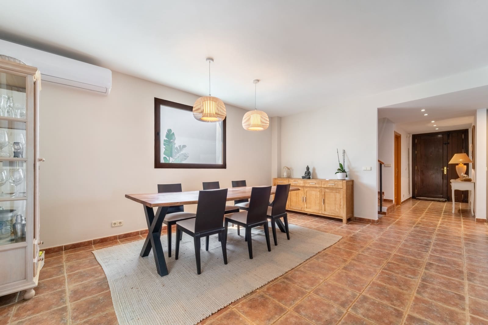 3 soveværelse Semi-Rækkehus til salg i Estepona med swimmingpool garage - € 749.000 (Ref: 9836216)