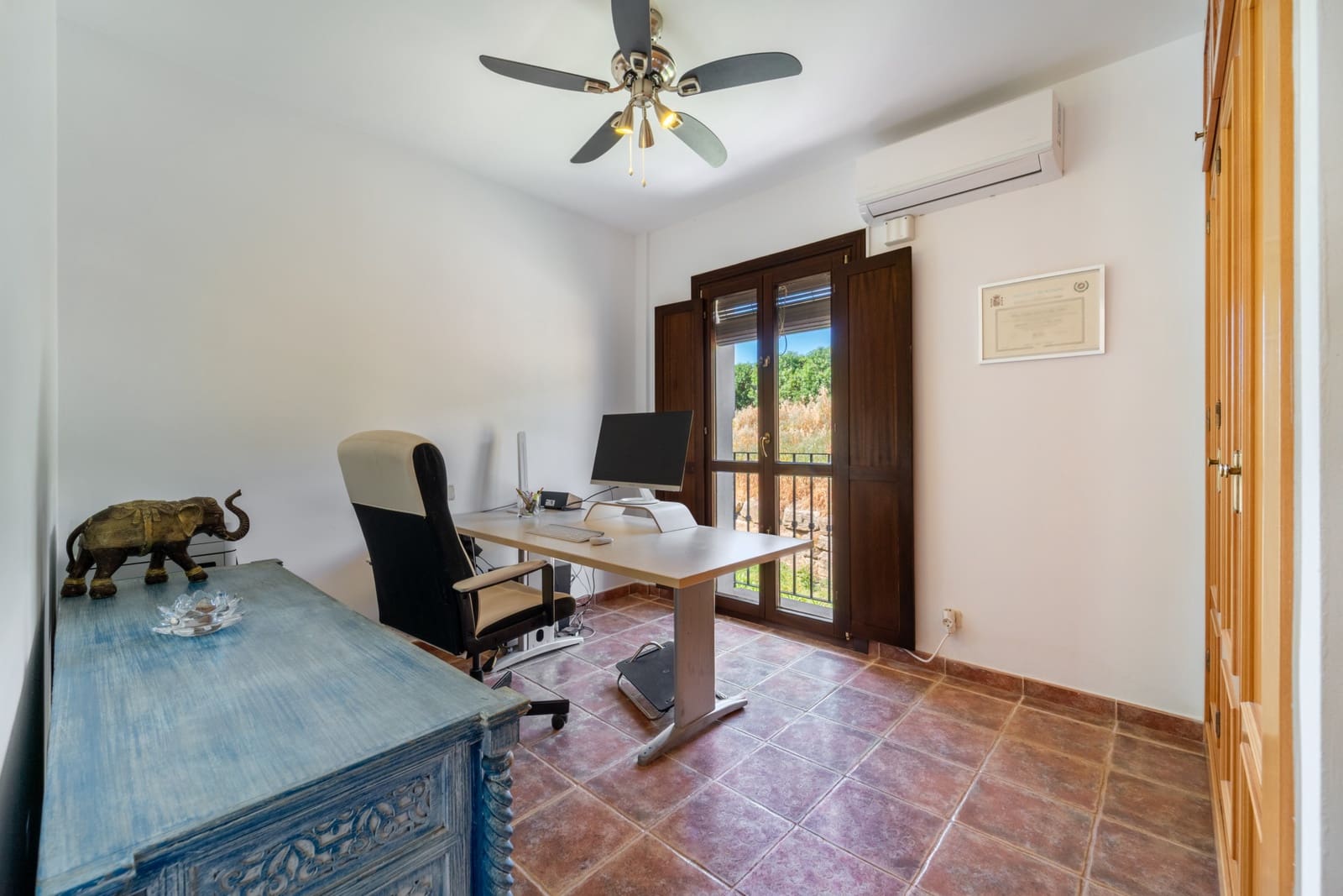 3 soveværelse Semi-Rækkehus til salg i Estepona med swimmingpool garage - € 749.000 (Ref: 9836216)
