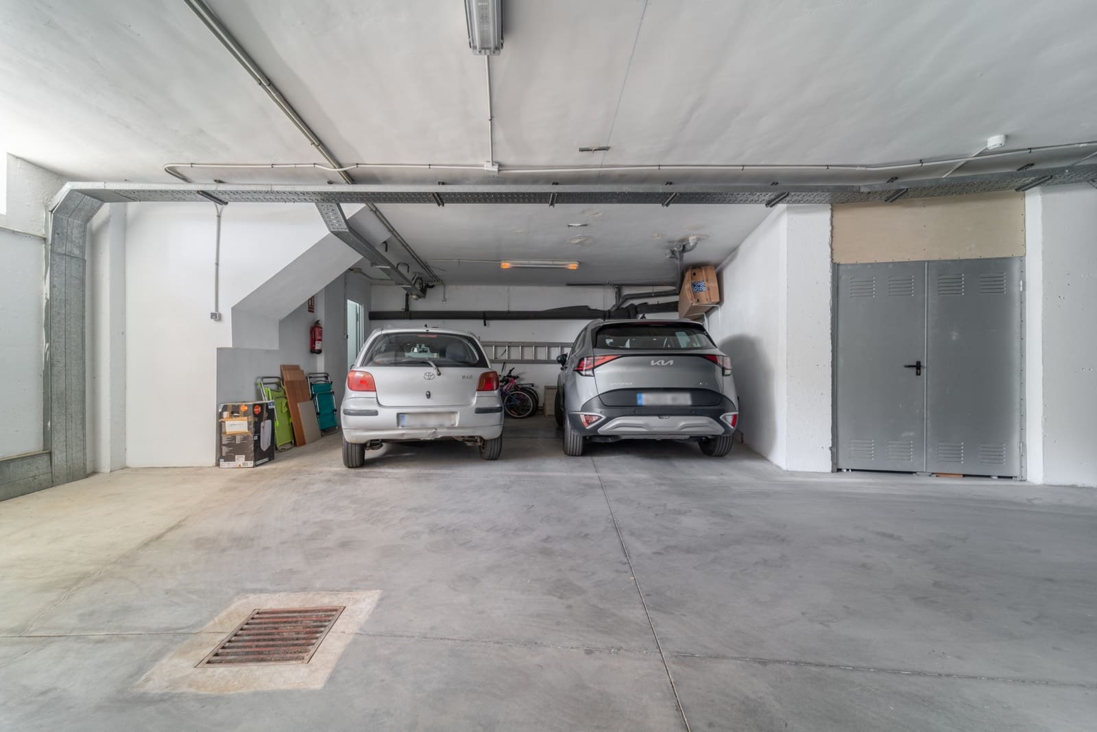 3 sovrum Semi-fristående Villa till salu i Benahavis med pool garage - 749 000 € (Ref: 9836216)