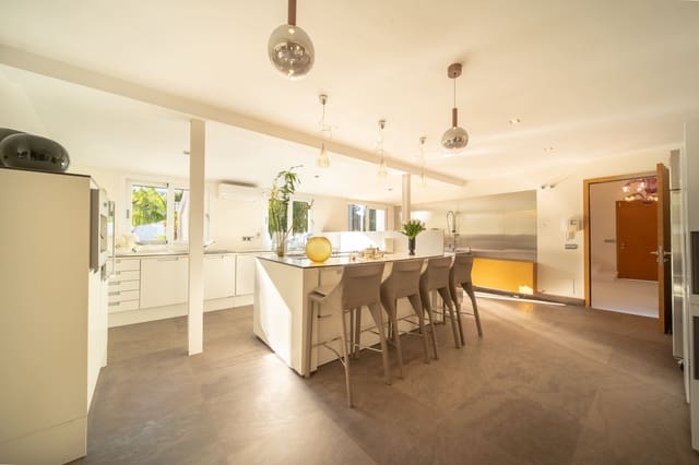 6 soverom Villa til salgs i Guadalmina Alta, Marbella med svømmebasseng garasje - € 5 900 000 (Ref: 9855208)