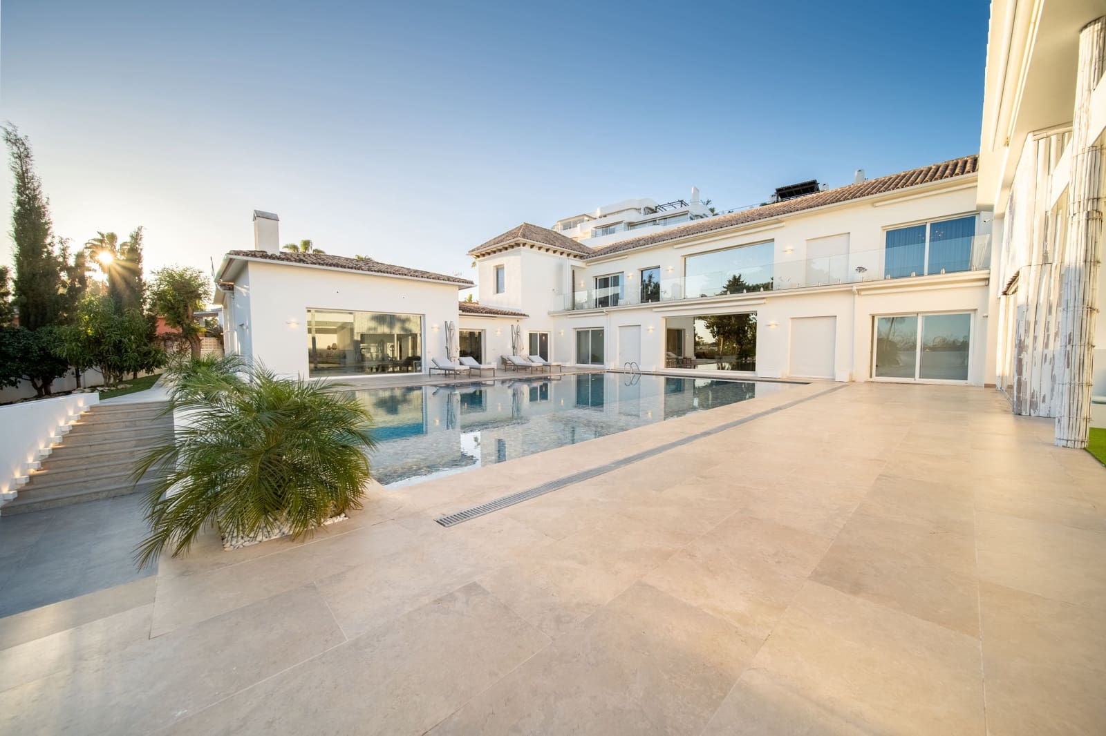 6 chambre Villa/Maison à vendre à Guadalmina avec piscine garage - 5 900 000 € (Ref: 9855208)