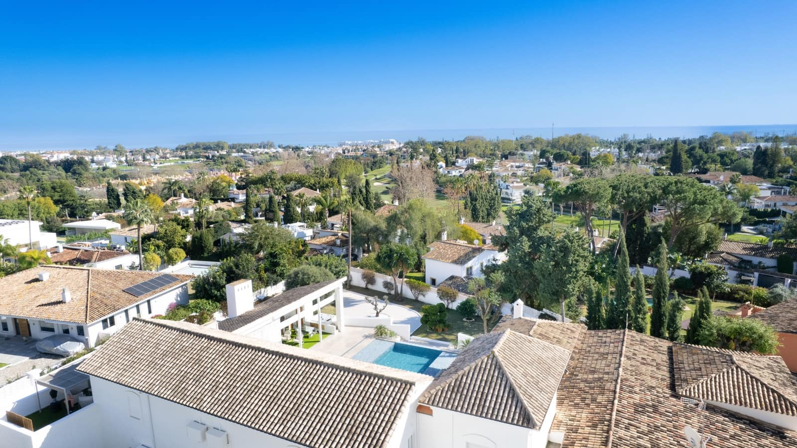 6 chambre Villa/Maison à vendre à Guadalmina avec piscine garage - 5 900 000 € (Ref: 9855208)