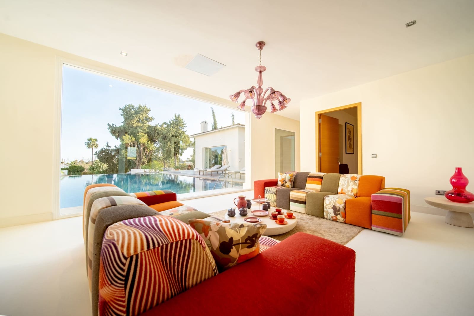 6 bedroom Villa for sale in Guadalmina with pool garage - € 5,900,000 (Ref: 9855208)