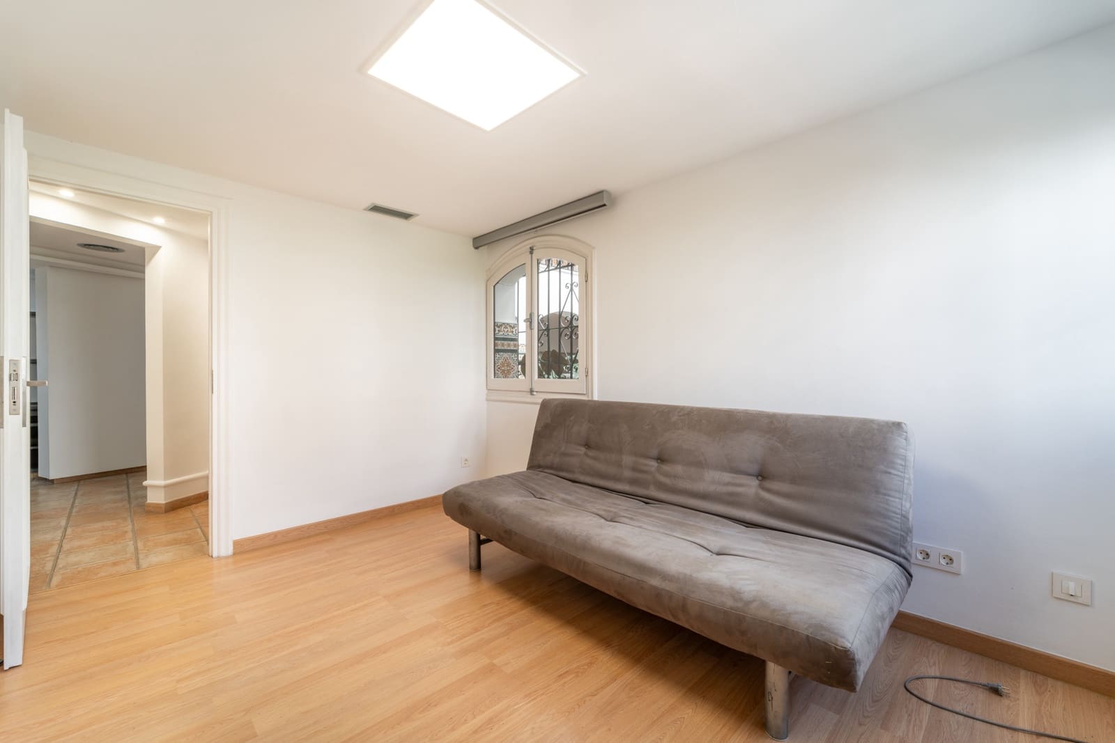 4 slaapkamer Kantoor te huur in San Pedro de Alcantara - € 3.490 (Ref: 9858415)