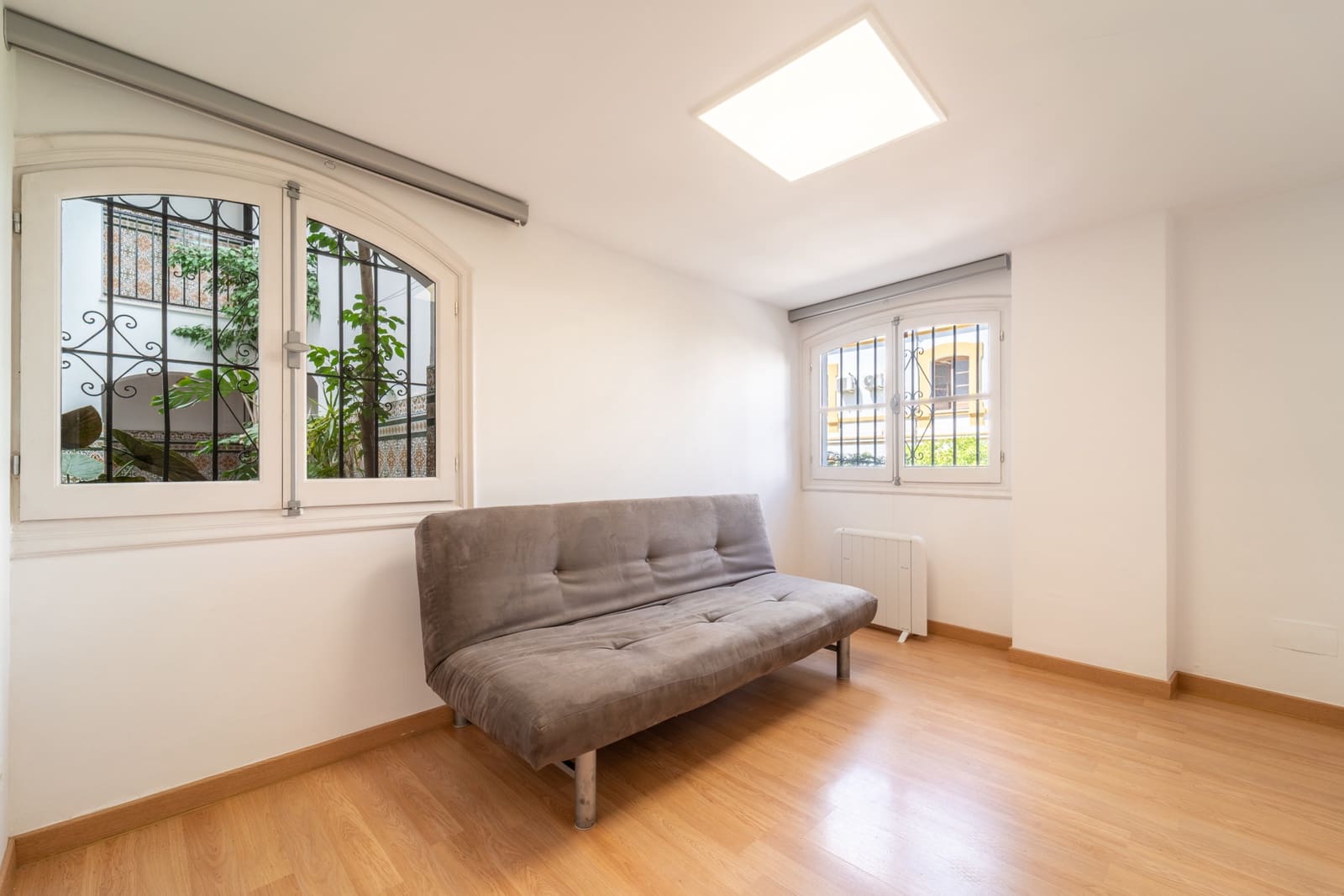 4 slaapkamer Kantoor te huur in San Pedro de Alcantara - € 3.490 (Ref: 9858415)