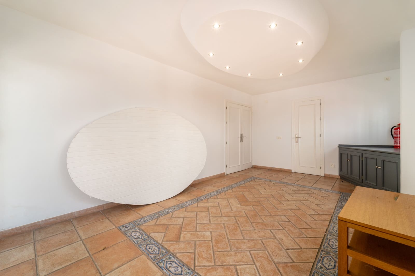 4 slaapkamer Kantoor te huur in San Pedro de Alcantara - € 3.490 (Ref: 9858415)