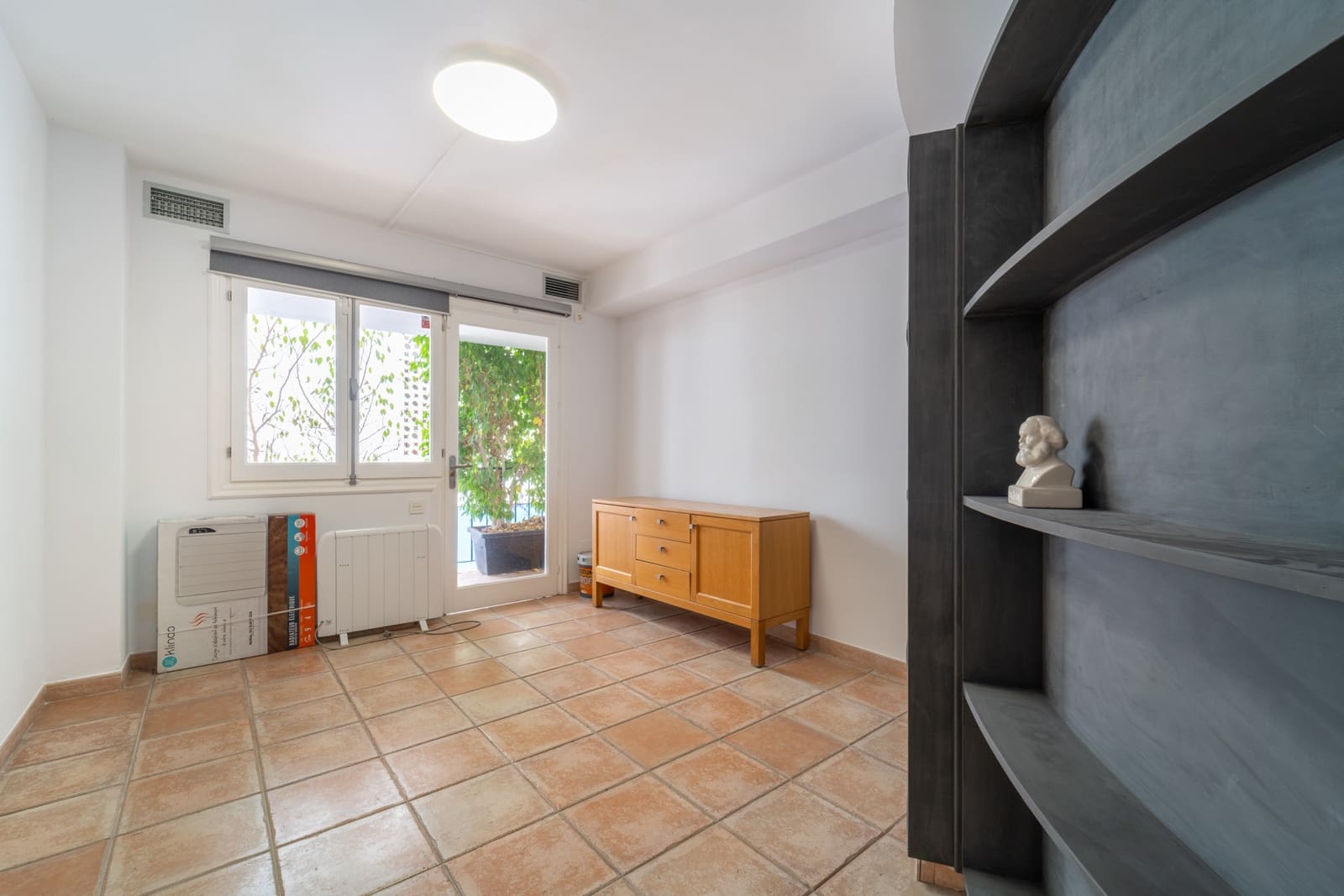 4 bedroom Office for rent in San Pedro de Alcantara - € 3,490 (Ref: 9858415)