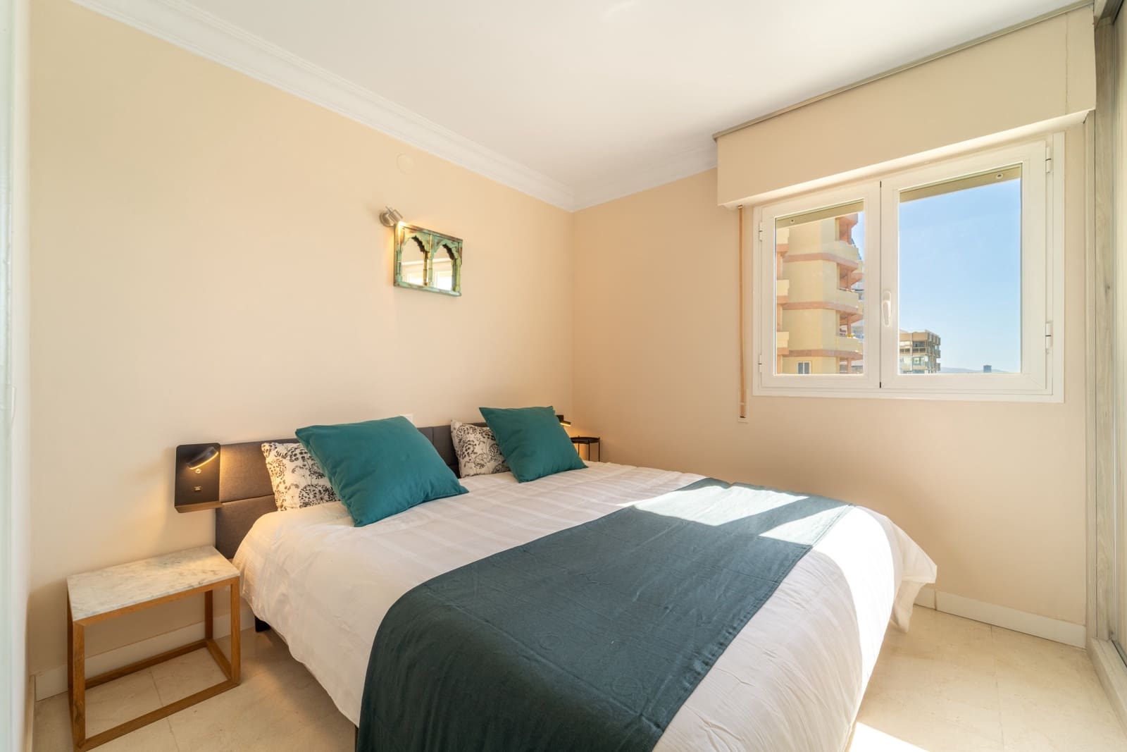3 bedroom Apartment for holiday rental in Marbella with pool garage - € 4,500 (Ref: 9860790)