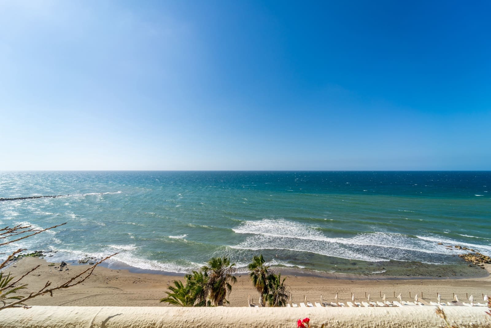 3 bedroom Apartment for holiday rental in Marbella with pool garage - € 4,500 (Ref: 9860790)