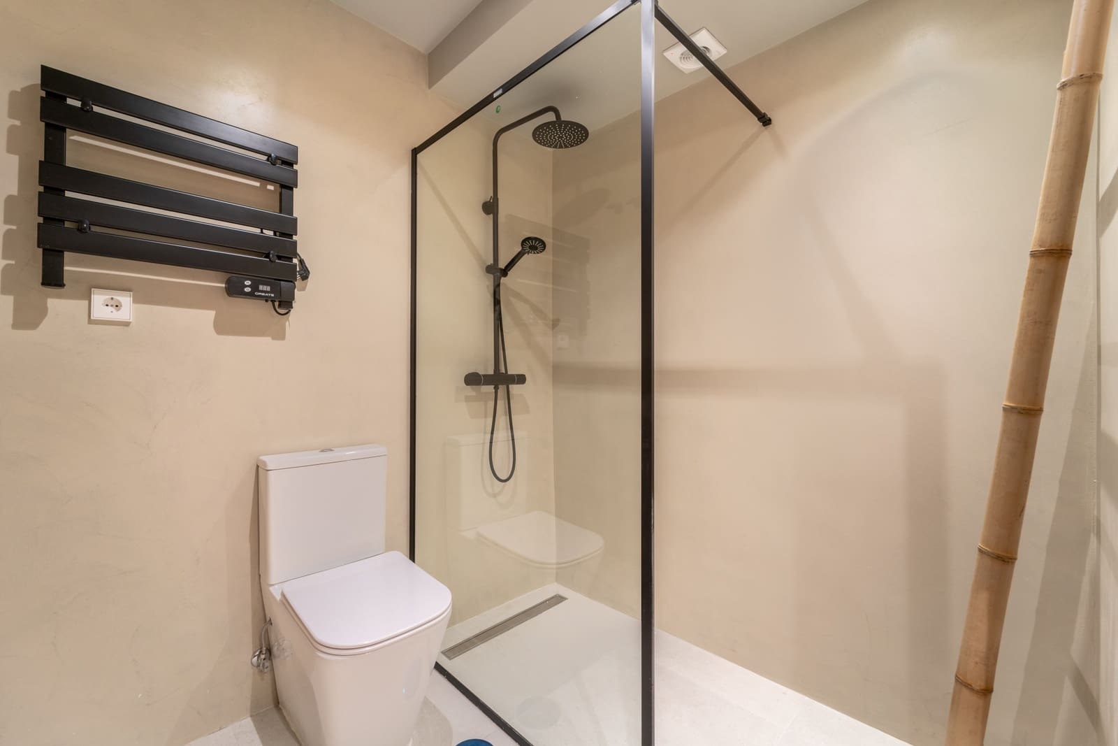 3 soveværelse Penthouse til salg i Estepona med swimmingpool garage - € 995.000 (Ref: 9875857)
