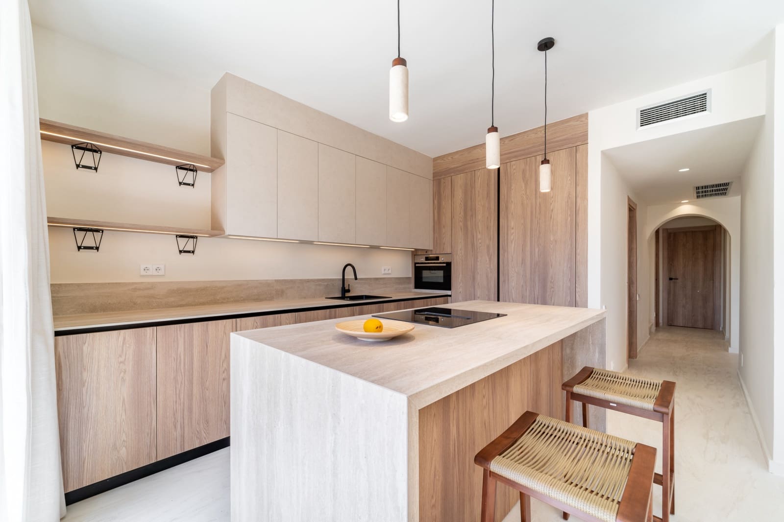 3 soveværelse Penthouse til salg i Estepona med swimmingpool garage - € 995.000 (Ref: 9875857)