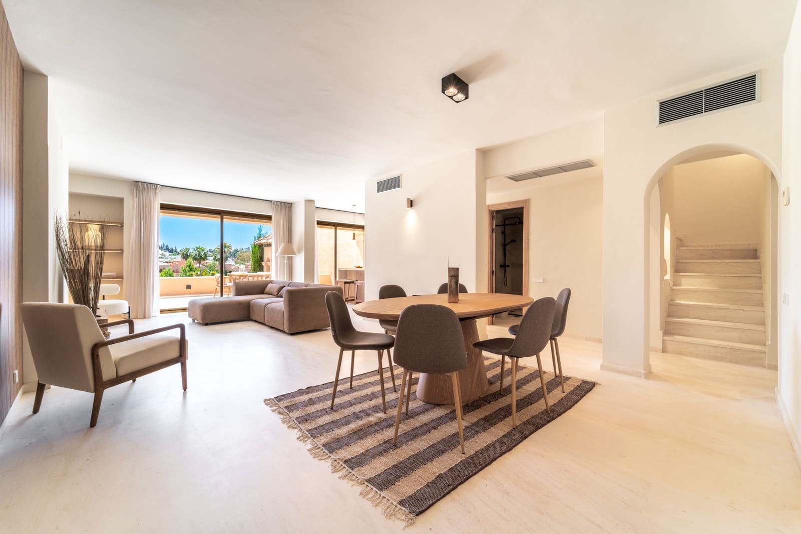 3 soveværelse Penthouse til salg i Estepona med swimmingpool garage - € 995.000 (Ref: 9875857)