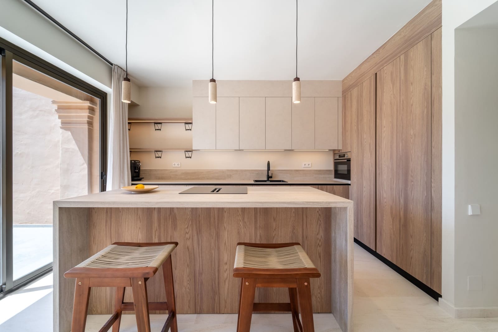 3 soveværelse Penthouse til salg i Estepona med swimmingpool garage - € 995.000 (Ref: 9875857)