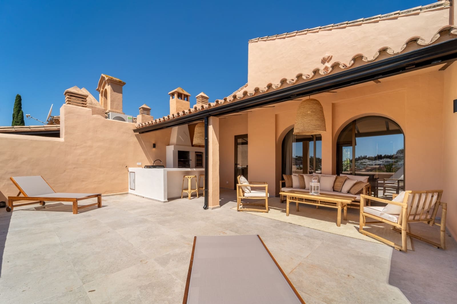 3 soveværelse Penthouse til salg i Estepona med swimmingpool garage - € 995.000 (Ref: 9875857)