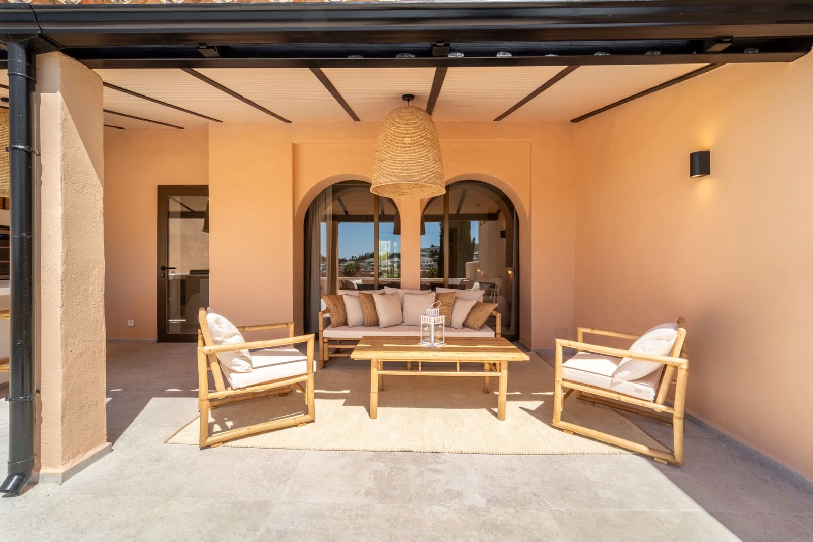 3 soveværelse Penthouse til salg i Estepona med swimmingpool garage - € 995.000 (Ref: 9875857)