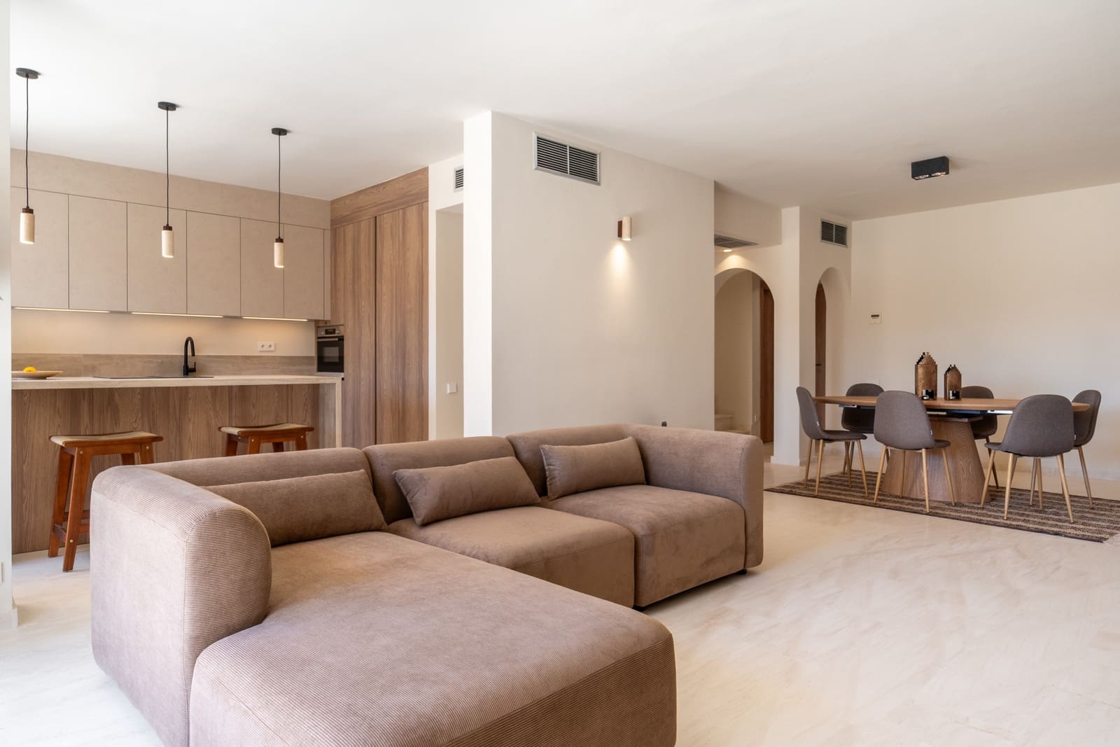 3 soveværelse Penthouse til salg i Estepona med swimmingpool garage - € 995.000 (Ref: 9875857)