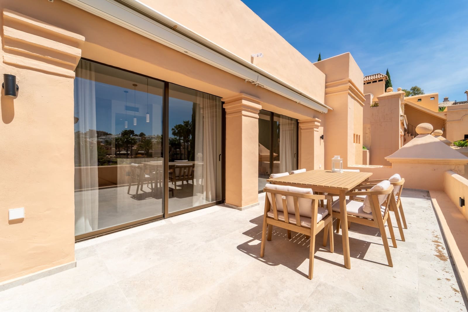 3 soveværelse Penthouse til salg i Estepona med swimmingpool garage - € 995.000 (Ref: 9875857)